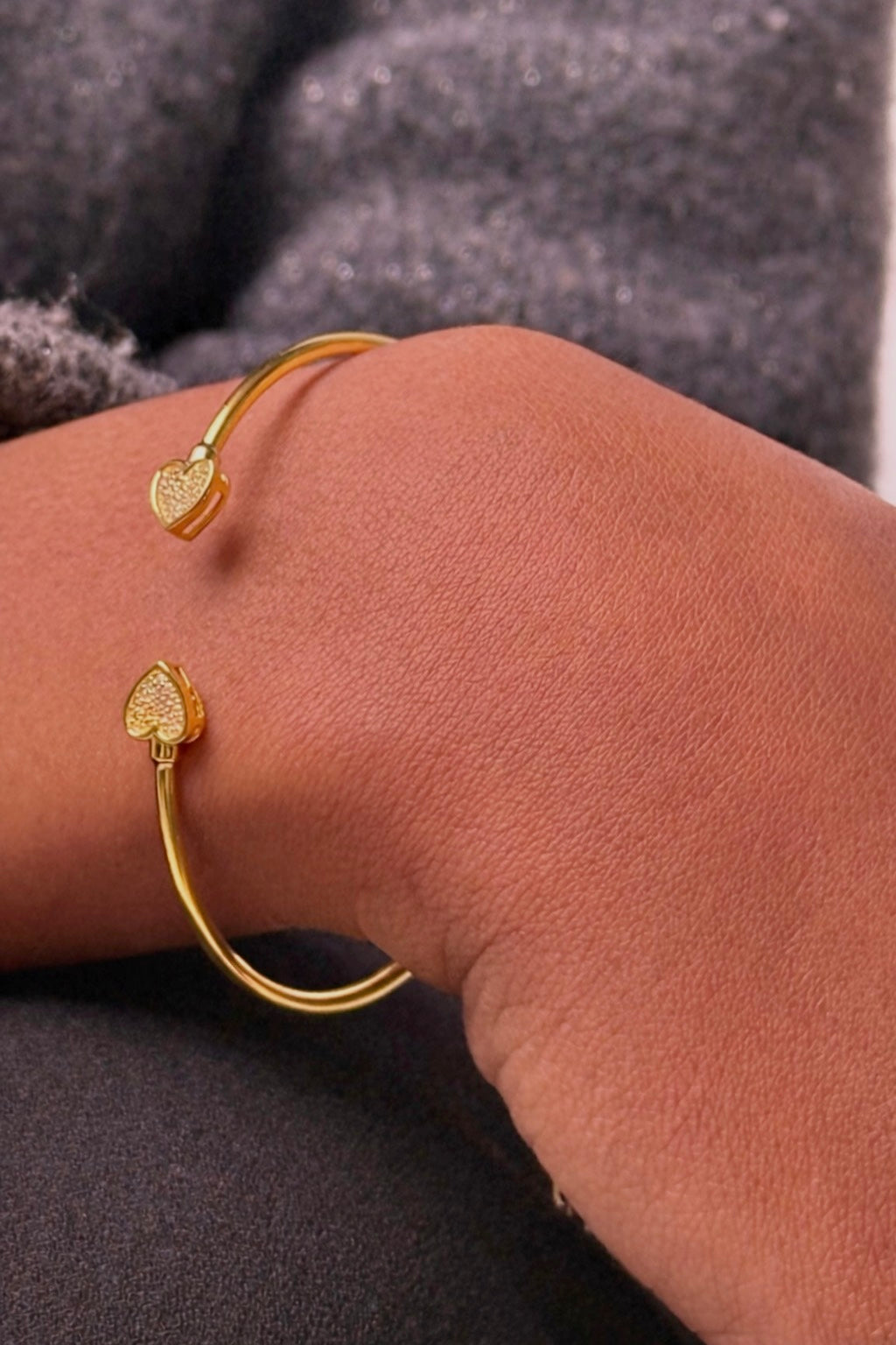 Eternal Heart Moissanite Bangle